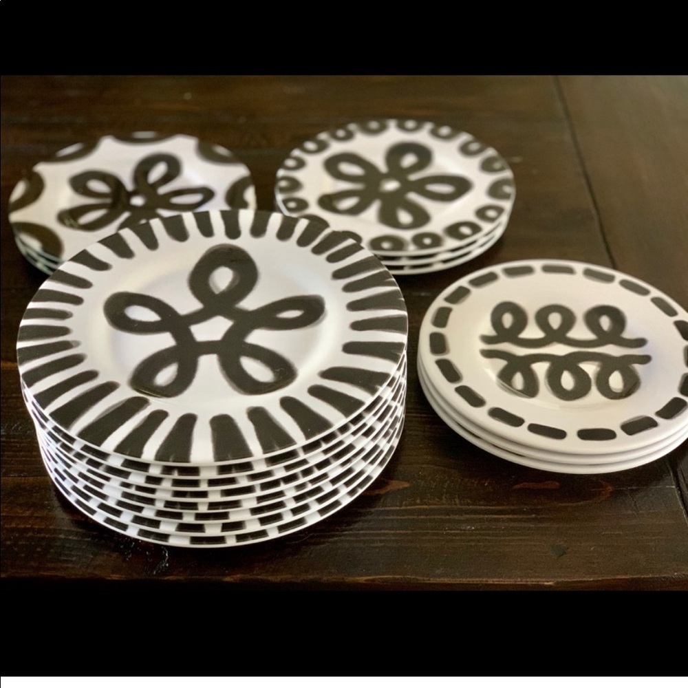 Crate and Barrel Melamine Appetizer Plates - 9 count